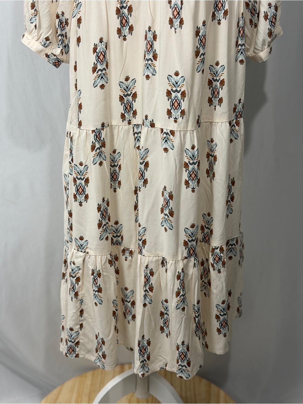 NWT Fig & Flower Tiered Midi Dress Ivory Floral Farmhouse Boho Size S - Picture 3 of 12